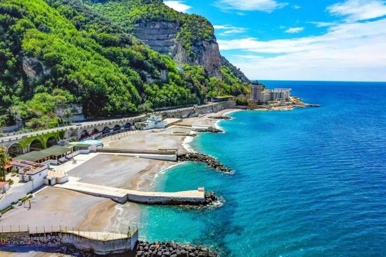 Apartamento Il Rifugio Di Pozzano Castellammare di Stabia Exterior foto